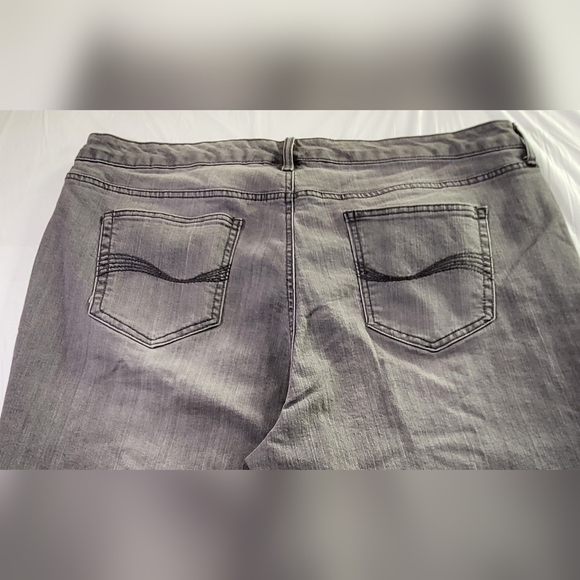 BANDOLINO Jeans Mandie Straight Leg Stretch Gray Denim - Plus Size 20W - Picture 4 of 7
